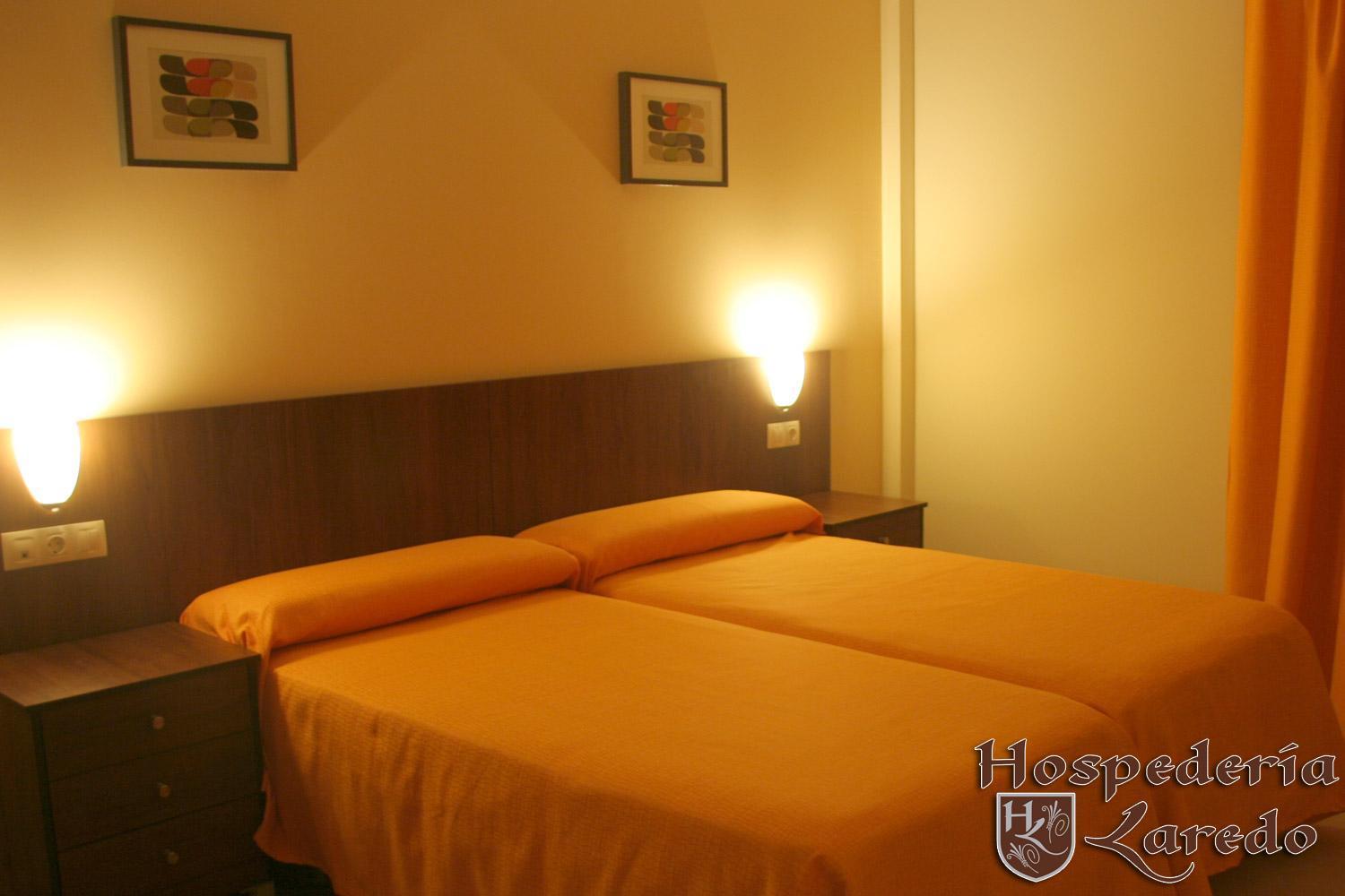 Hospederia Laredo Hotel ลาการ์โลตา ภายนอก รูปภาพ